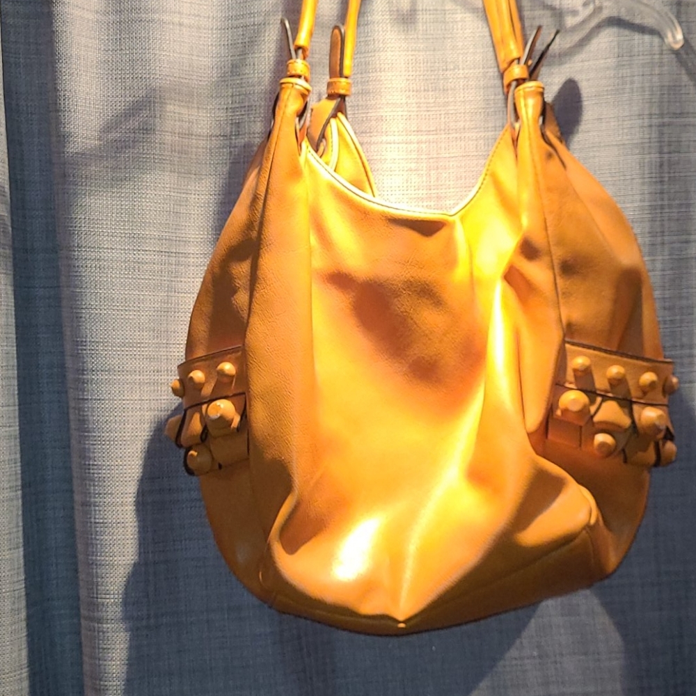 Butterscotch shoulder bag